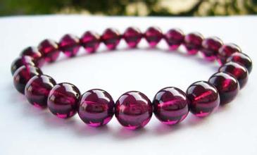 七夕风水揭秘:佩戴天然的粉水晶收获良缘